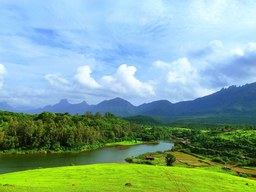 Monsoon places in india